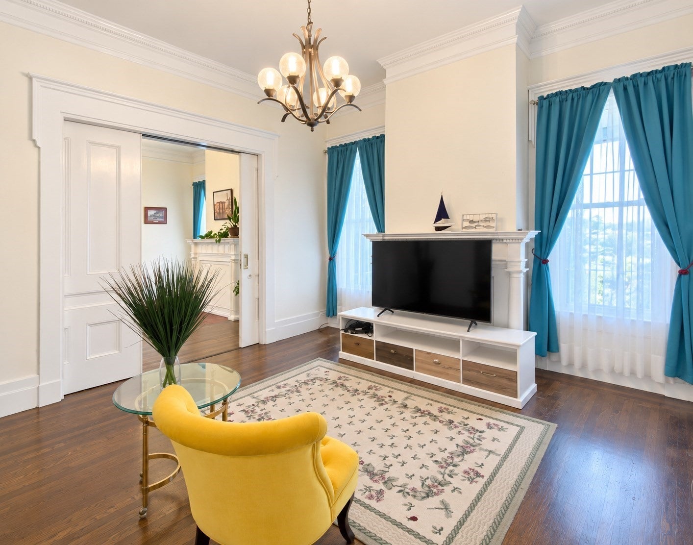 10-12 Bradbury Ave