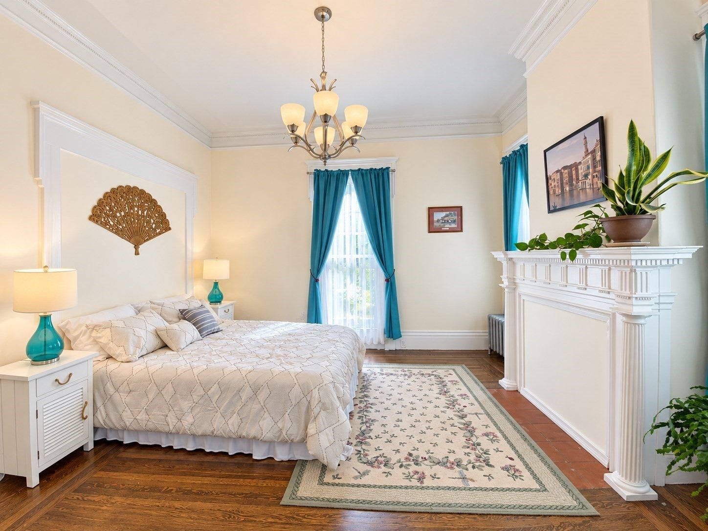 10-12 Bradbury Ave