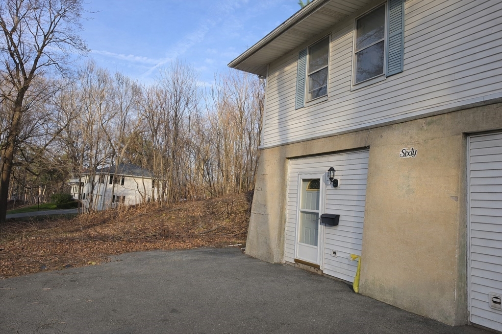 60 Hampton Knolls Road