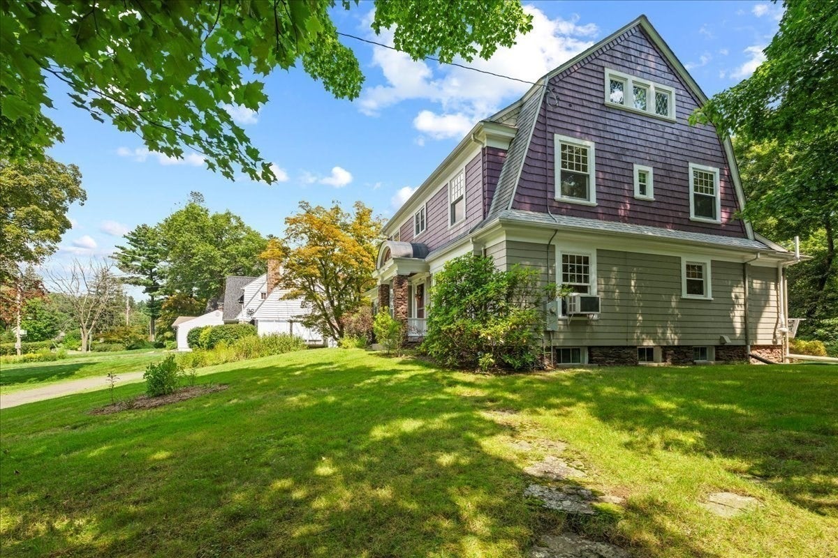 1140 Northampton St, Holyoke, MA, 1140 Northampton St, Holyoke, MA Photo #30
