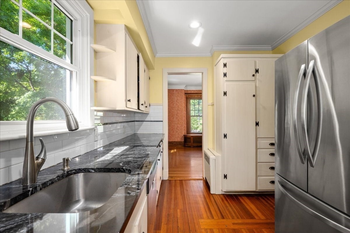 1140 Northampton St, Holyoke, MA, 1140 Northampton St, Holyoke, MA Photo #3