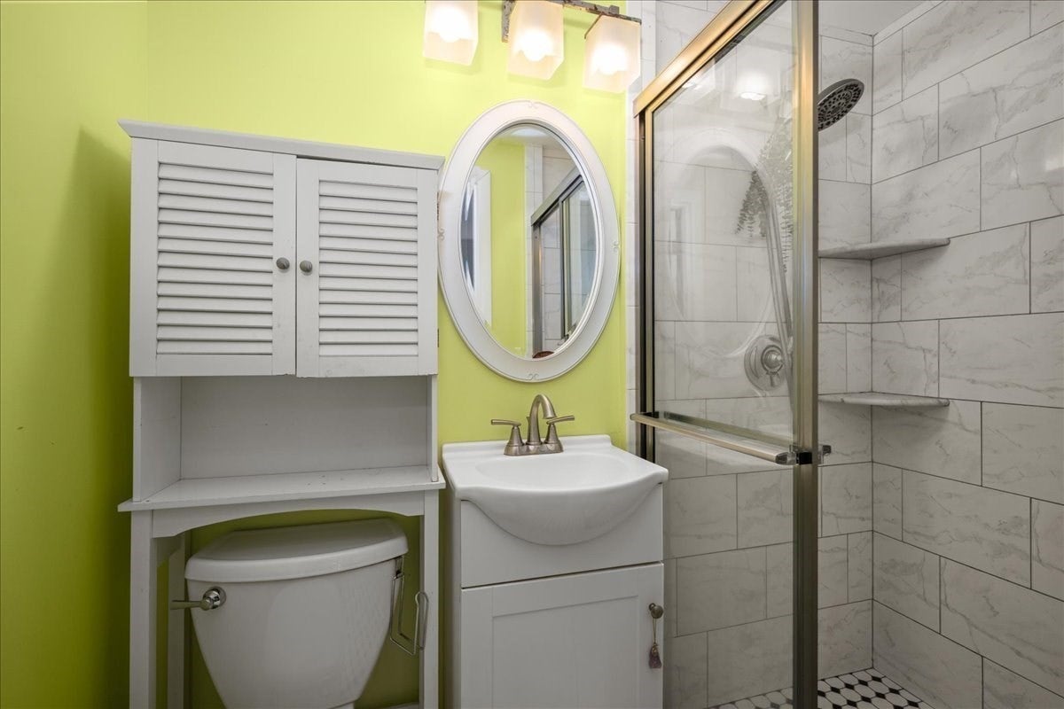 1140 Northampton St, Holyoke, MA, 1140 Northampton St, Holyoke, MA Photo #26