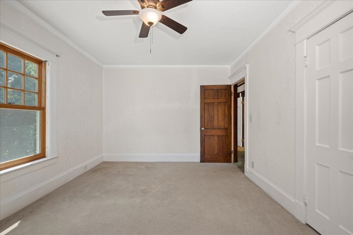 1140 Northampton St, Holyoke, MA, 1140 Northampton St, Holyoke, MA Photo #25