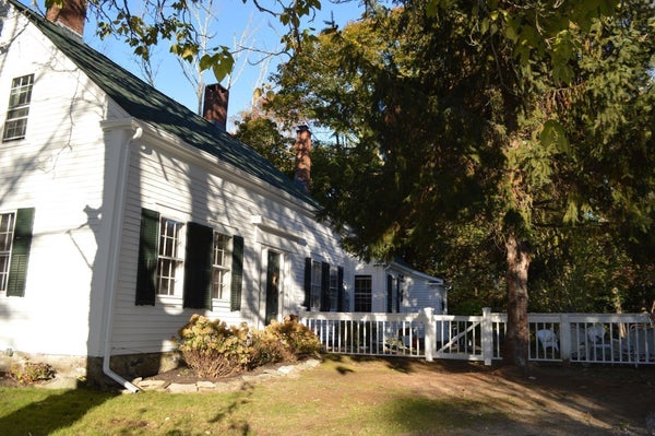 1015 HORTONVILLE RD, SWANSEA, MA 02777 - Image a0d2658071959ebdd2d72014e3d1ff3d/1166482176