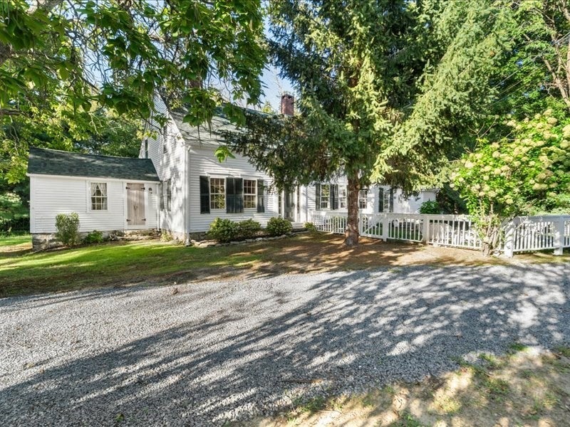 1015 Hortonville Rd, Swansea, MA, 1015 Hortonville Rd, Swansea, MA Photo #1