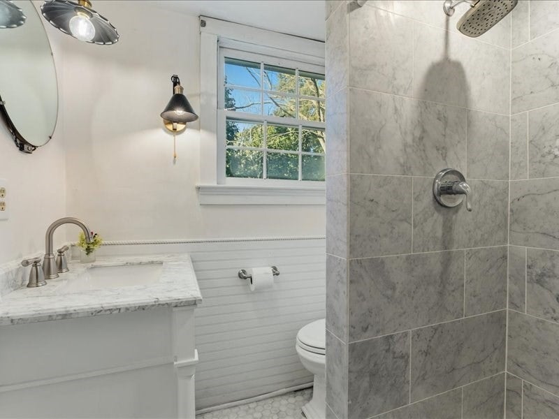 1015 Hortonville Rd, Swansea, MA, 1015 Hortonville Rd, Swansea, MA Photo #21