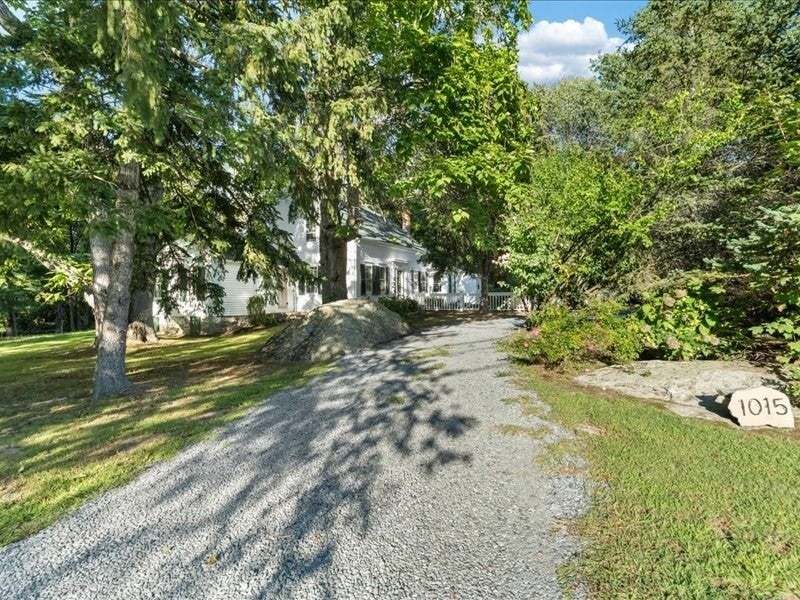 1015 Hortonville Rd