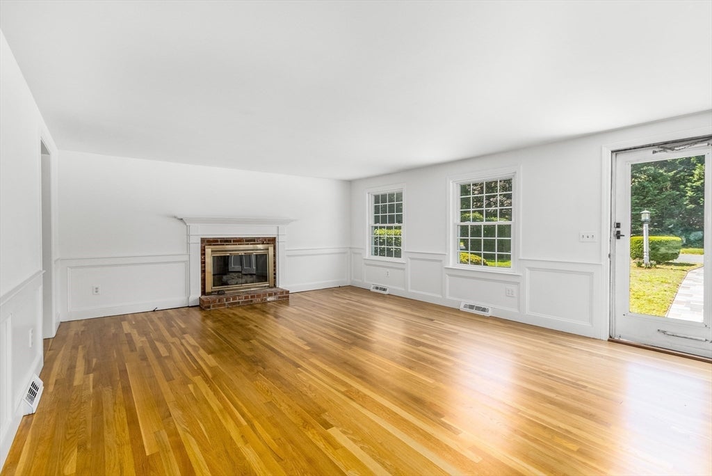 6 Shaker House Rd, Yarmouth, MA, 6 Shaker House Rd, Yarmouth, MA Photo #4