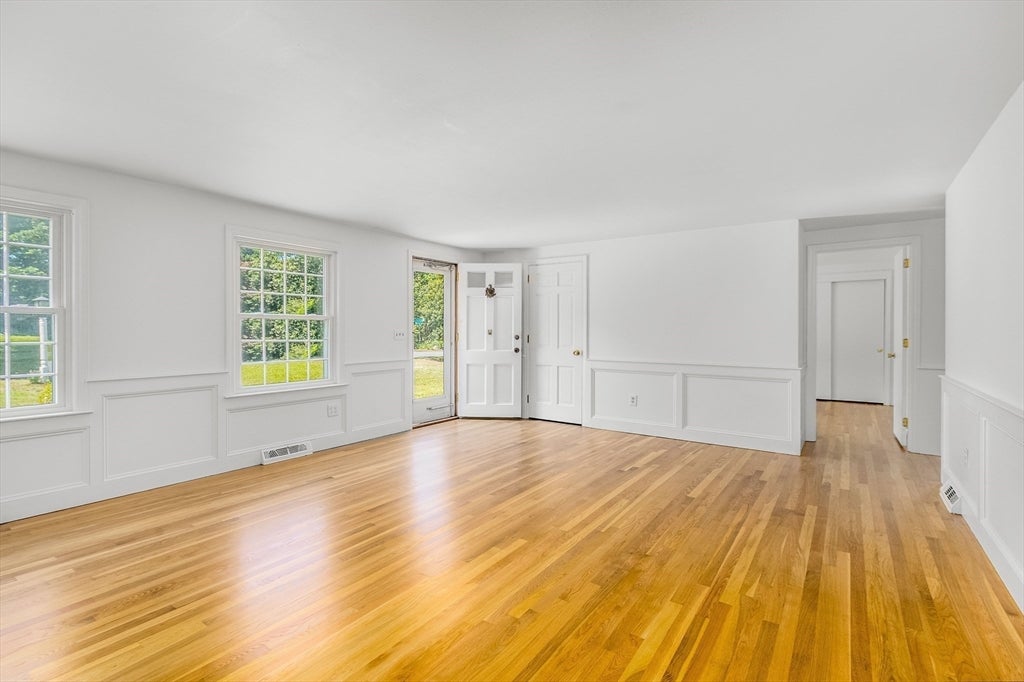 6 Shaker House Rd, Yarmouth, MA, 6 Shaker House Rd, Yarmouth, MA Photo #5