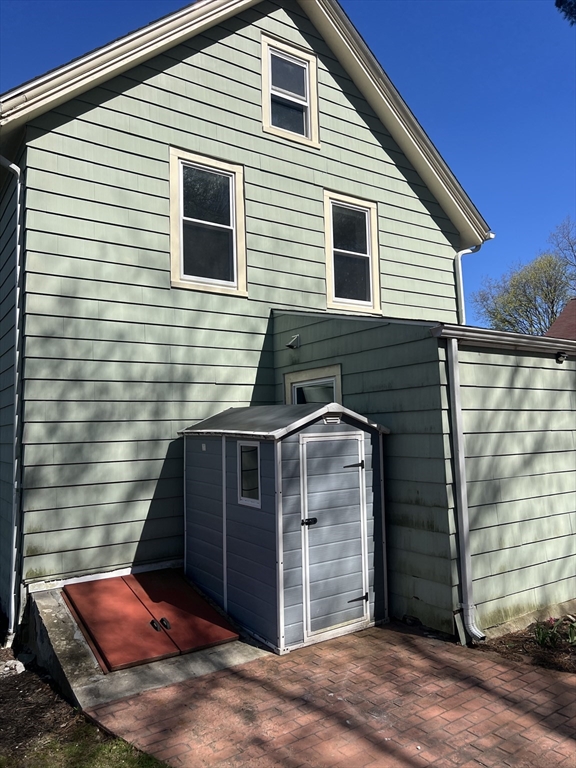 133 Pond St