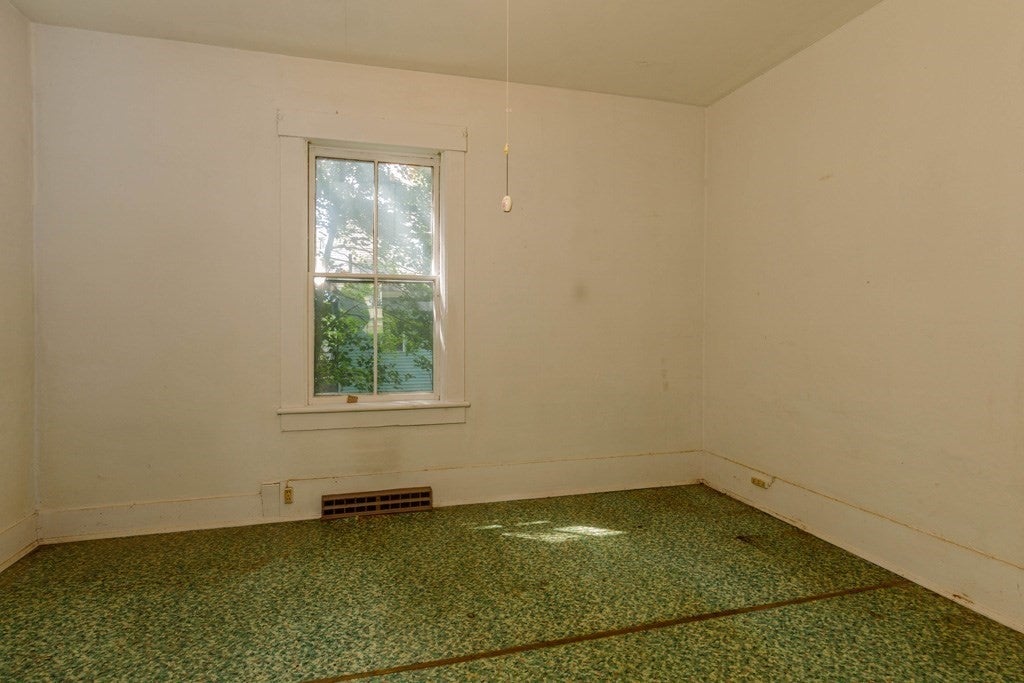 78 Greenwood Place, Gardner, MA Photo #6