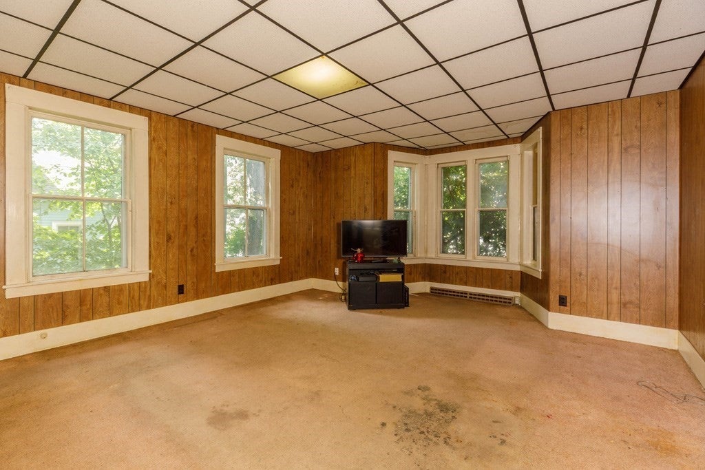 78 Greenwood Place, Gardner, MA Photo #4