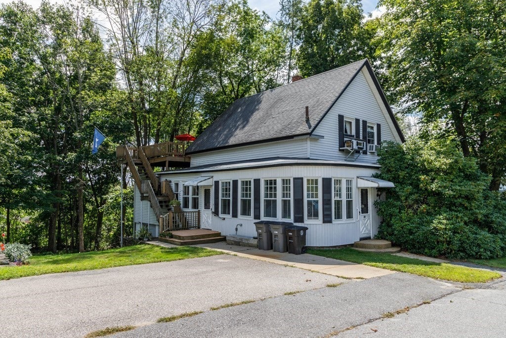 Photo of 78 Greenwood Place, Gardner, MA