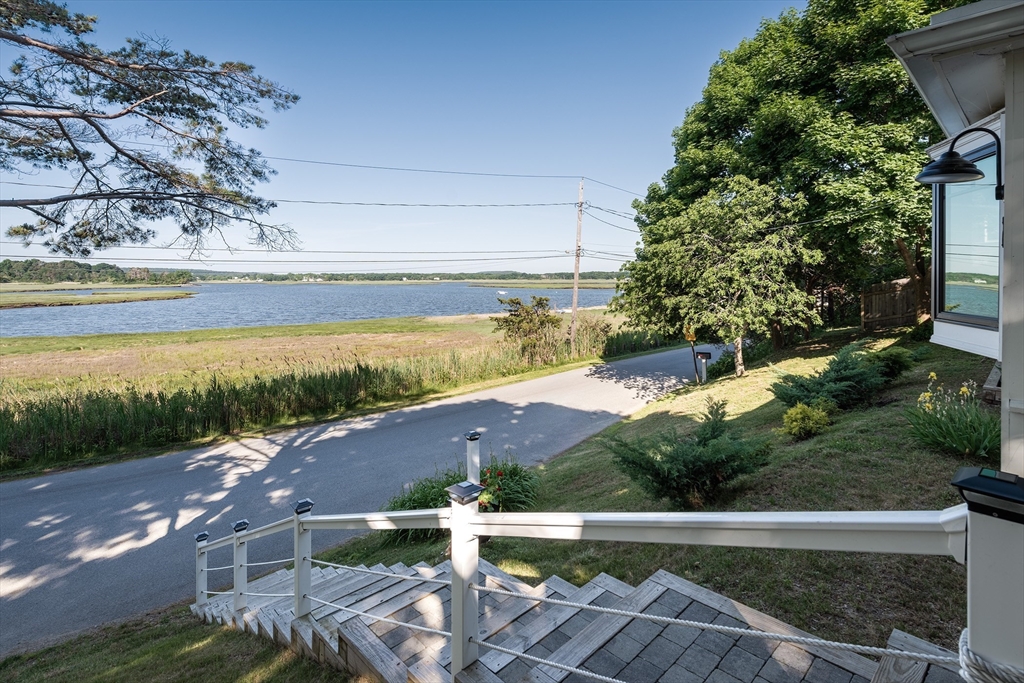 5 Eagle Hill Rd