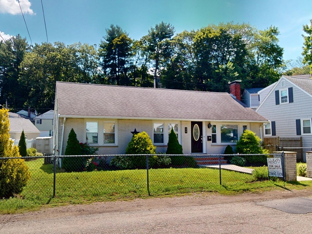 86 Bowdoin Ave