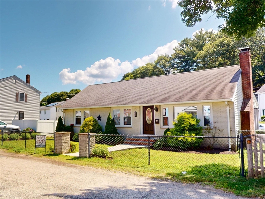 86 Bowdoin Ave