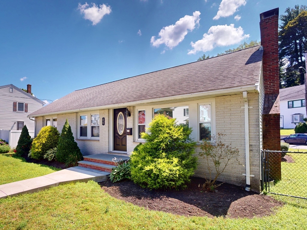 86 Bowdoin Ave