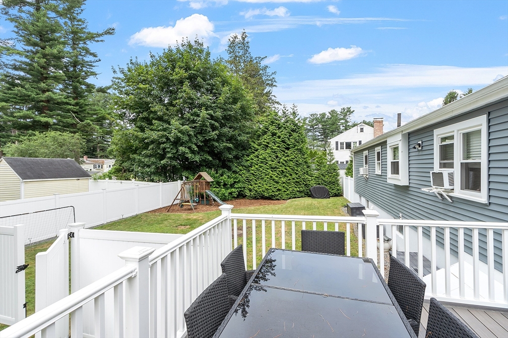 21 Pleasant St