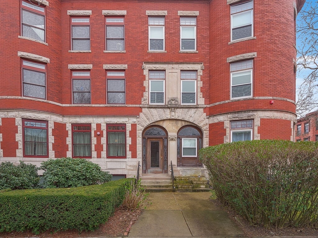 1871 Beacon St #4A, Brookline, MA, 1871 Beacon St #4A, Brookline, MA Photo #1