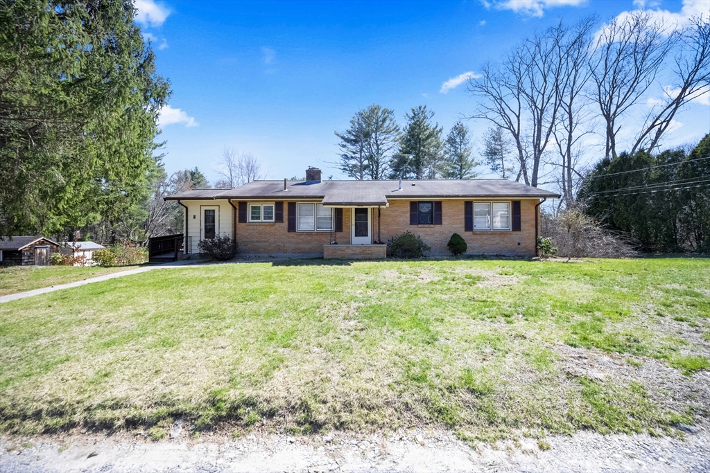 8 Pond St