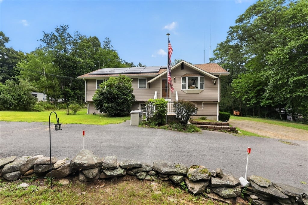 Photo of 350 Se Main St, Douglas, MA