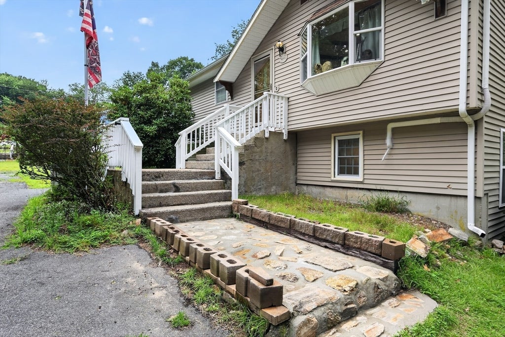 350 Se Main St, Douglas, MA Photo #3