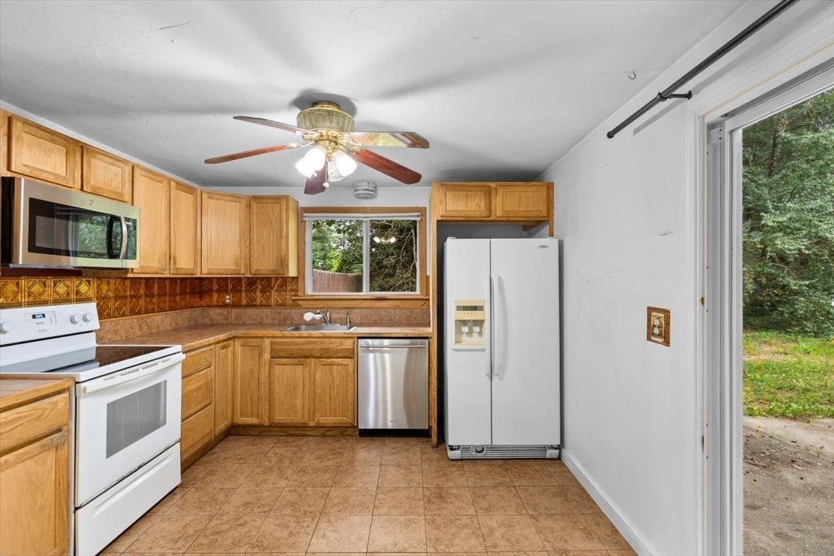 21 Surrey Ln #21, Bourne, MA, 21 Surrey Ln #21, Bourne, MA Photo #8