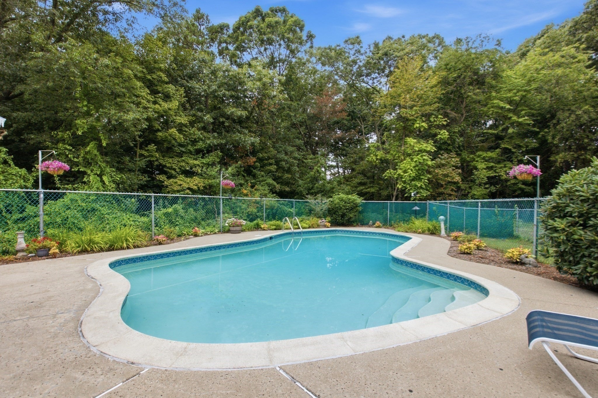 18 Swanson Road, Framingham, MA Photo #32