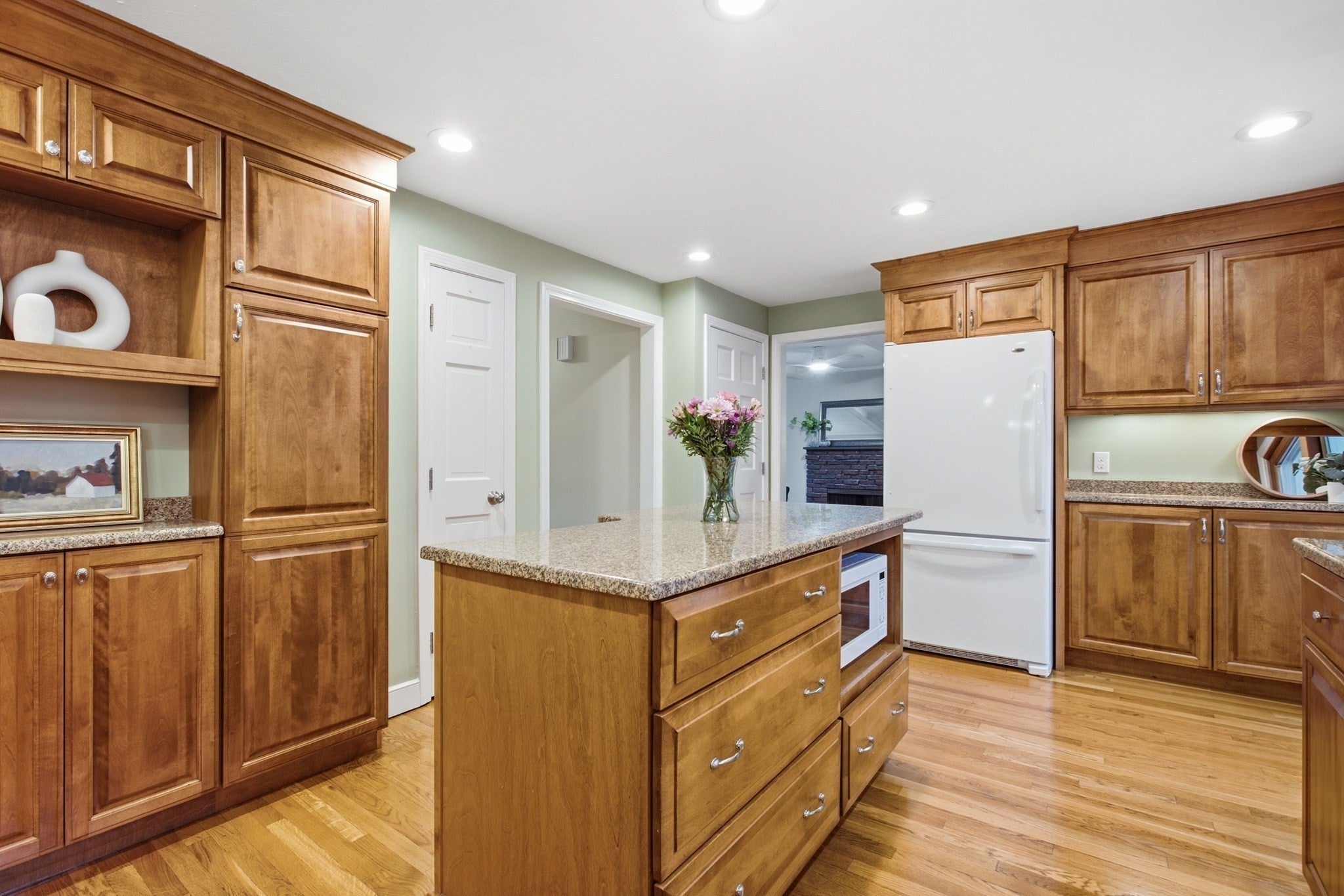 18 Swanson Road, Framingham, MA Photo #5