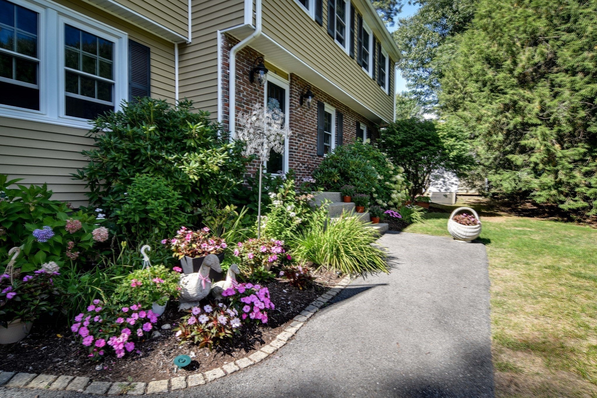 18 Swanson Road, Framingham, MA Photo #3