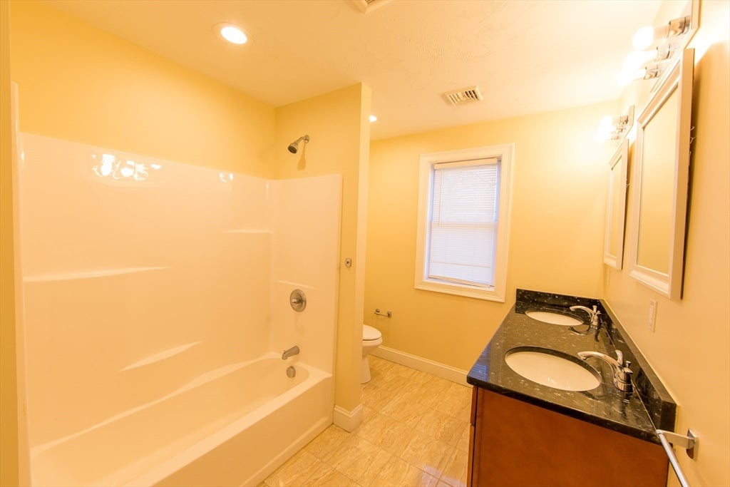 194 Oak St, Shrewsbury, MA, 194 Oak St, Shrewsbury, MA Photo #13