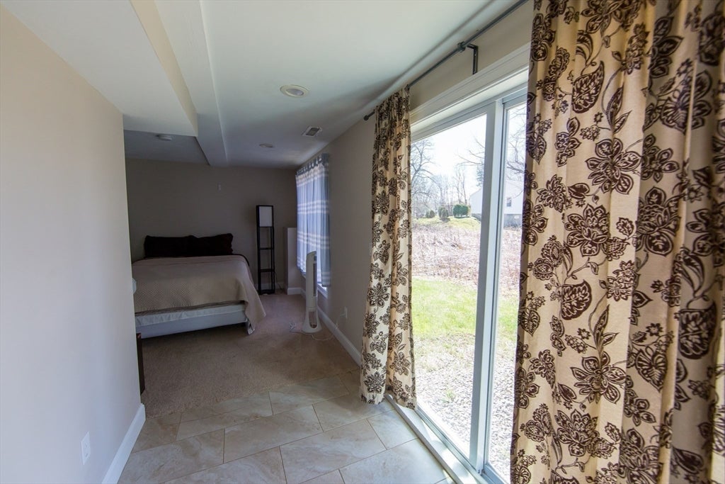 194 Oak St, Shrewsbury, MA, 194 Oak St, Shrewsbury, MA Photo #18
