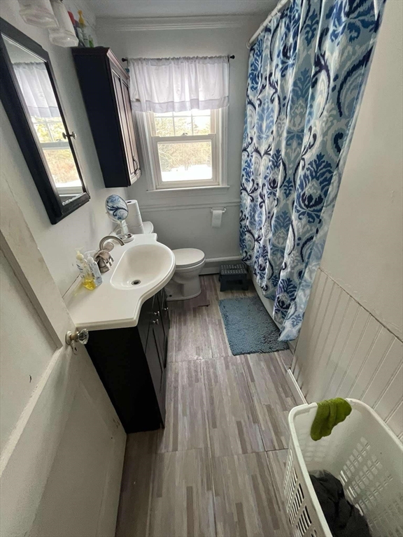 40 Dennison Ln