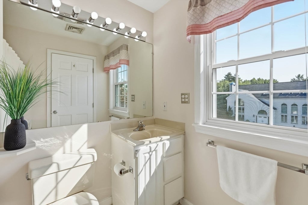32 Hammersmith, Dr, Saugus, MA, 32 Hammersmith, Dr, Saugus, MA Photo #30