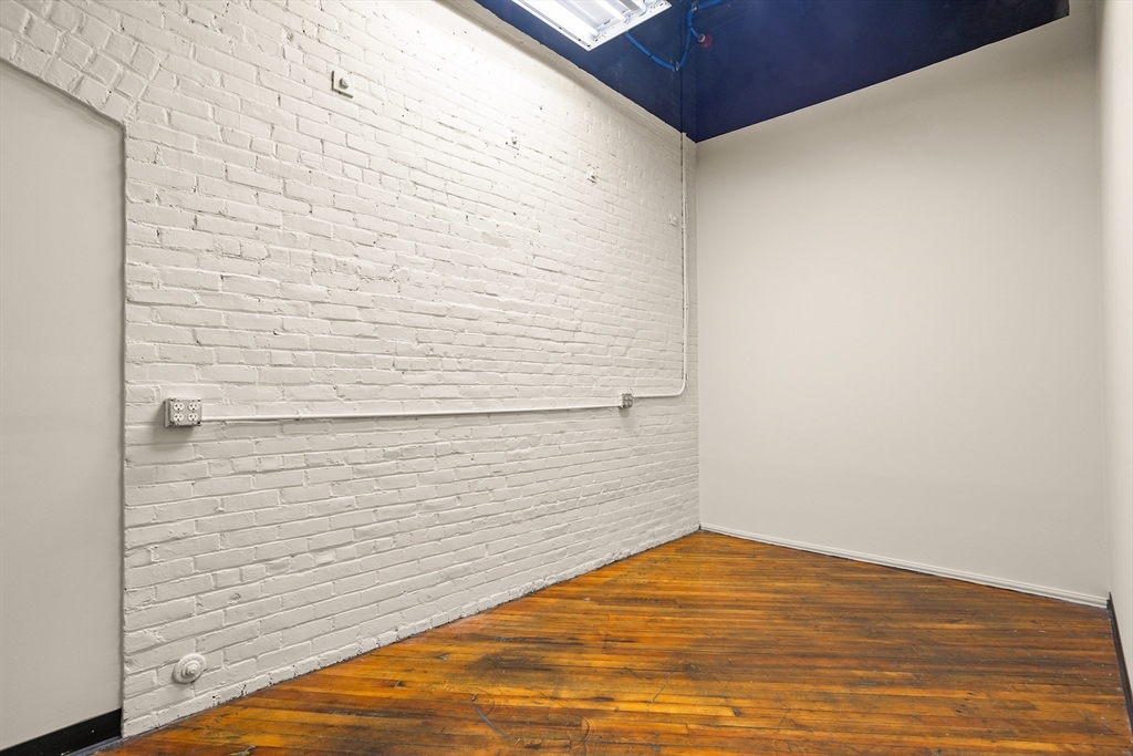 435 Lancaster St 346