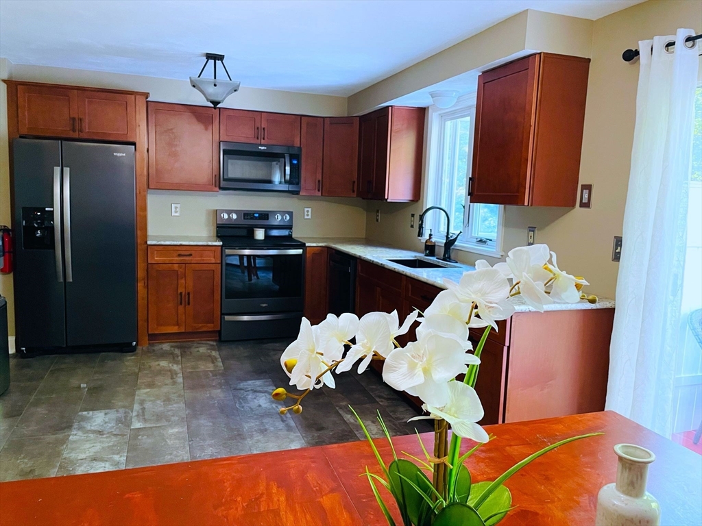 170 S Worcester St 3