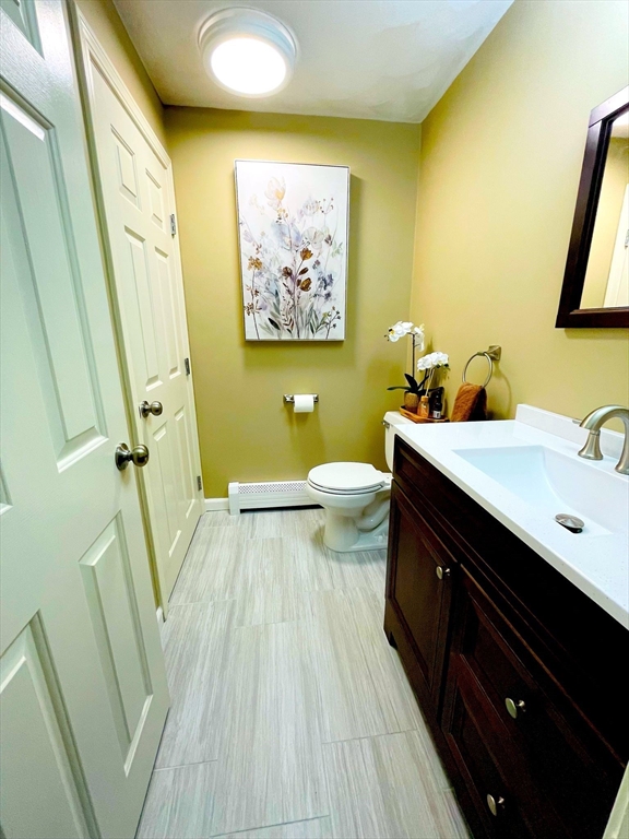 170 S Worcester St 3