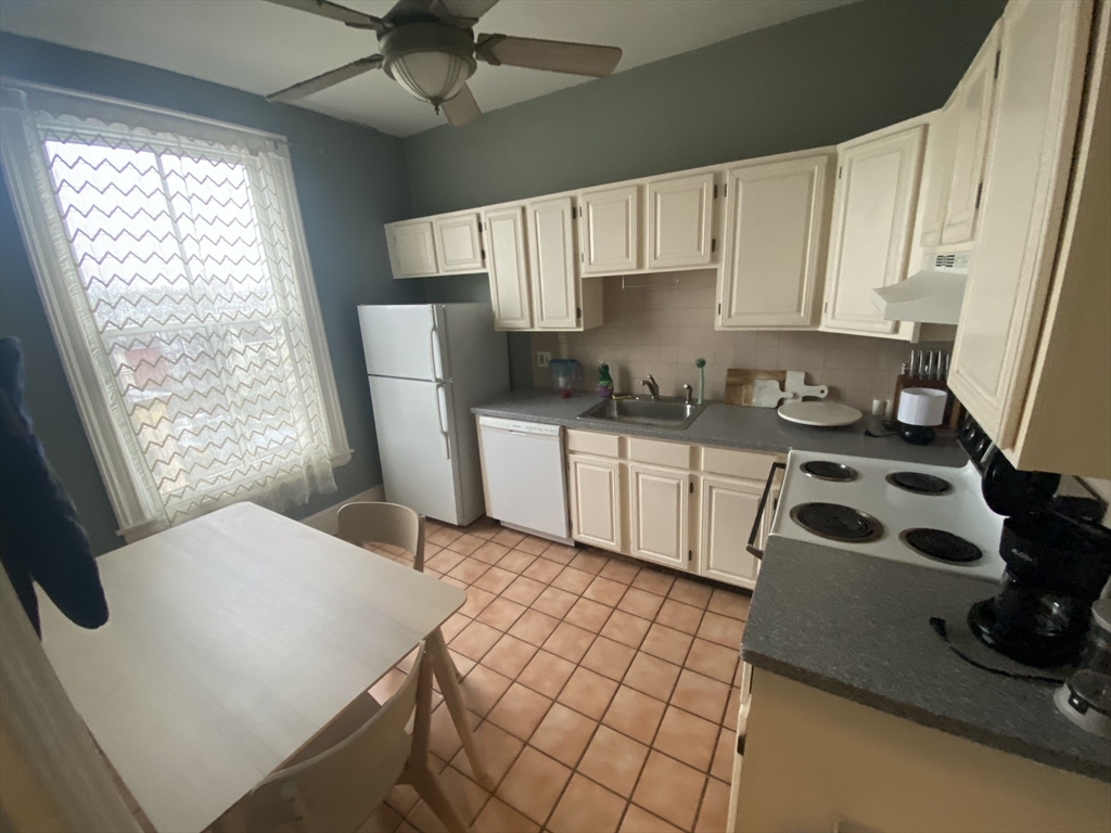367 Somerville Ave G