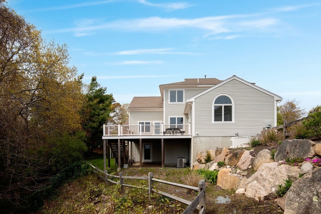 2 Beach Plum Ln E