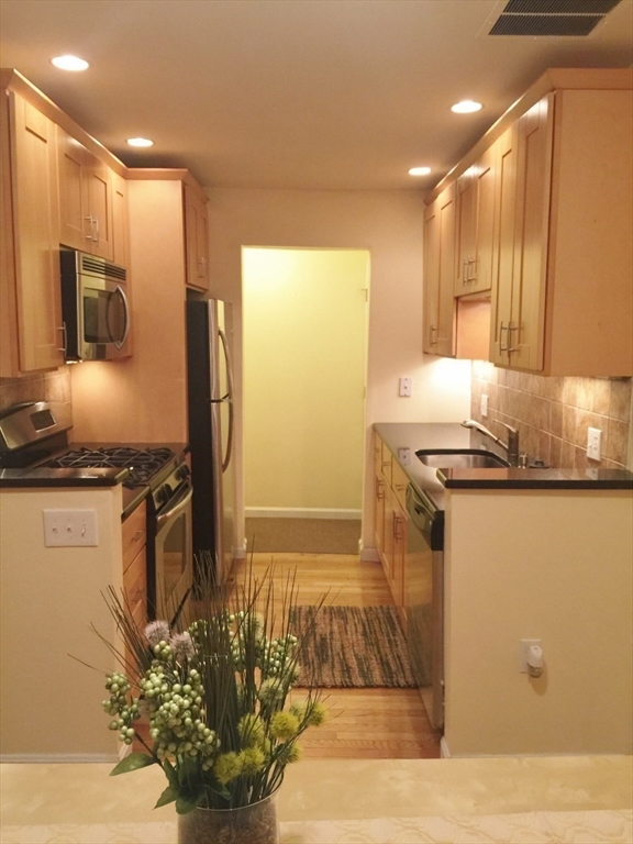 66 Saint James Street 209