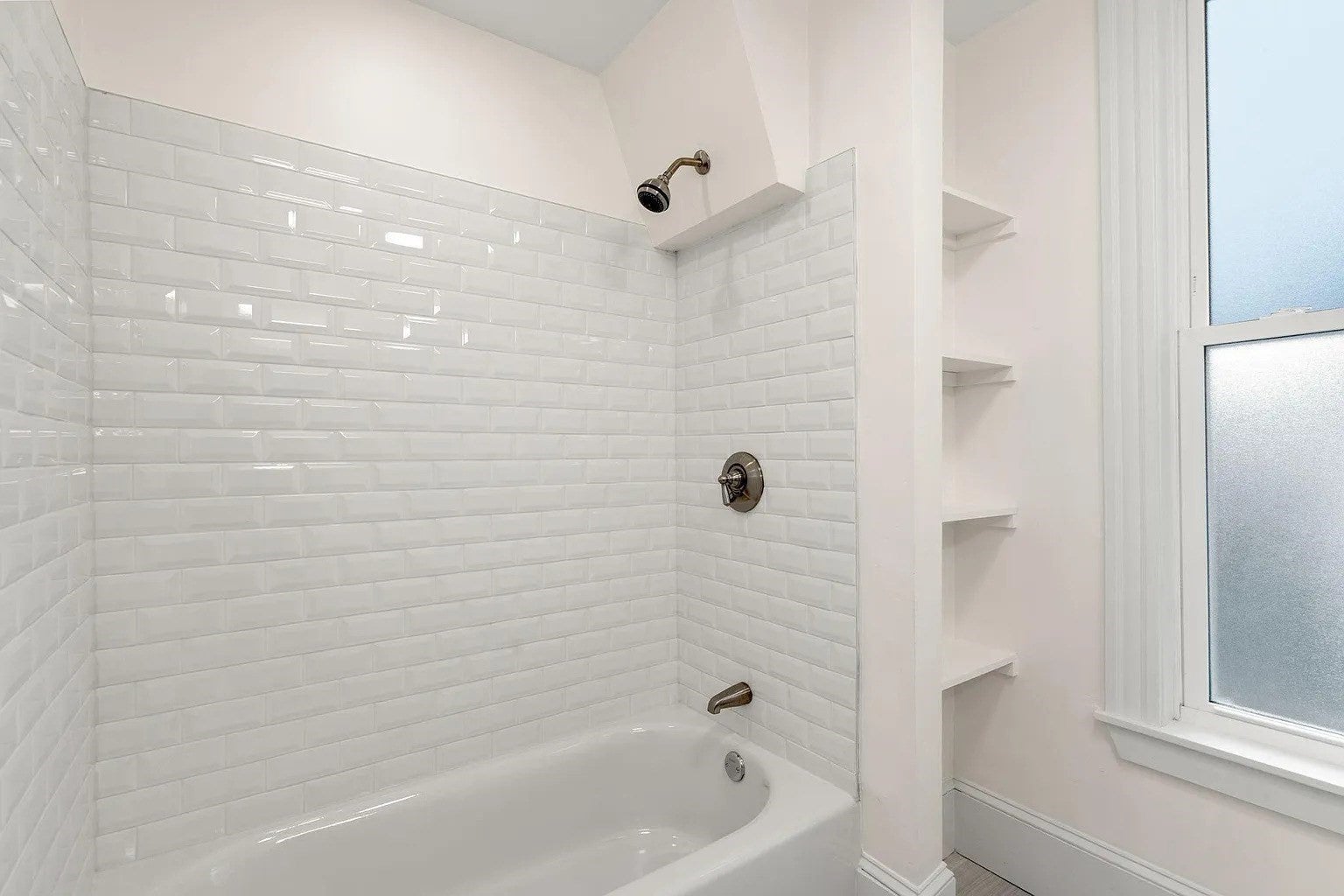 10 King St #2, Boston, MA, 10 King St #2, Boston, MA Photo #10