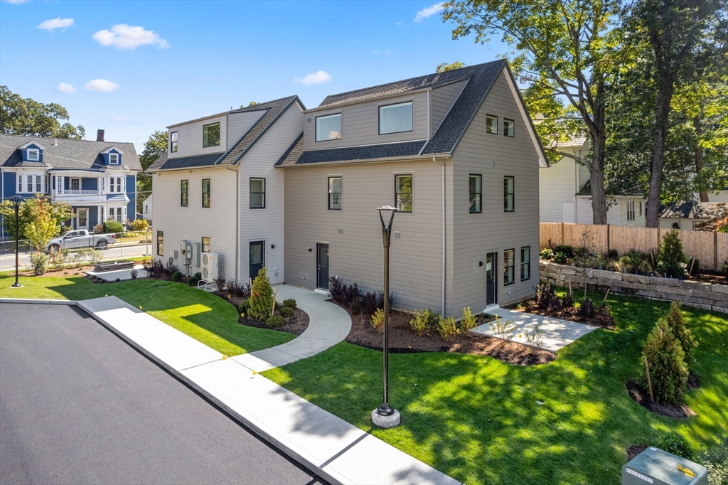 3B Wilson St 3B
