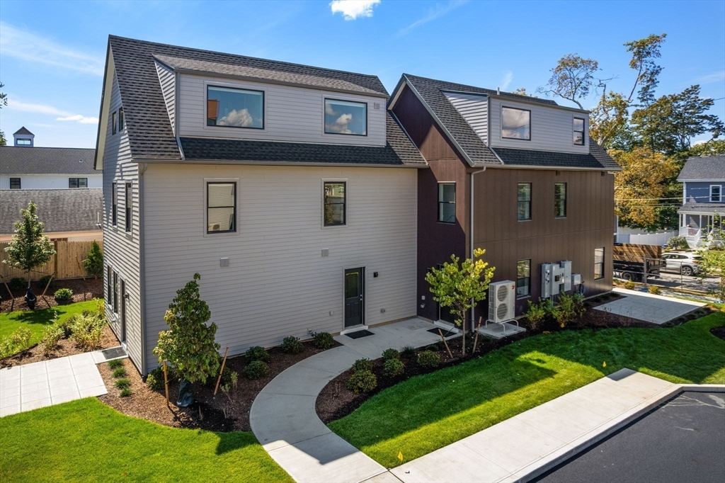 3B Wilson St 3B