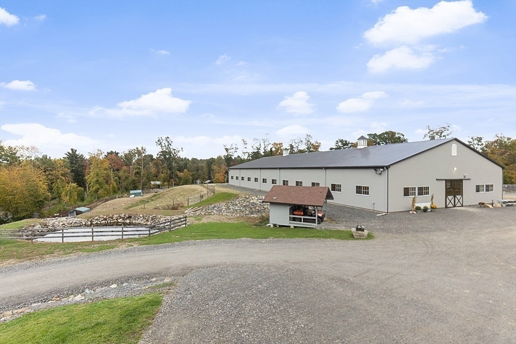 96 Hudson Rd