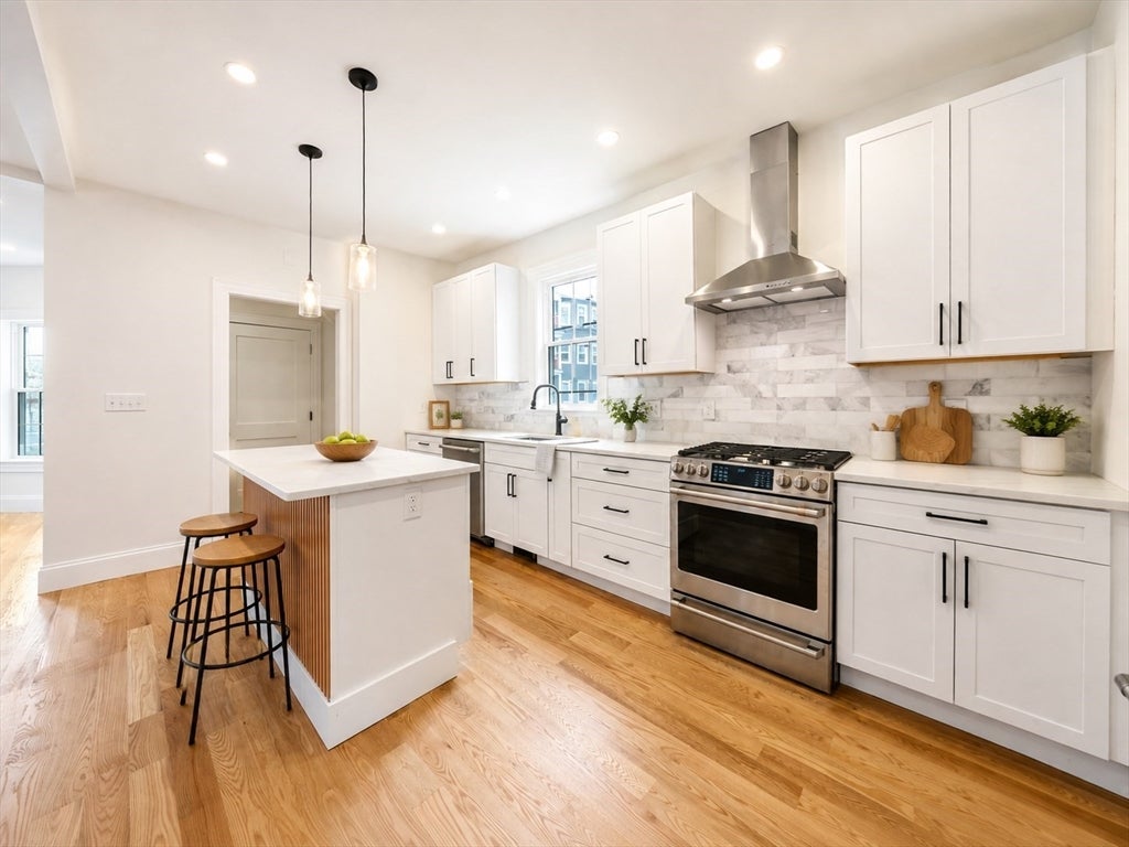 81 Gilman St #1, Somerville, MA Photo #2