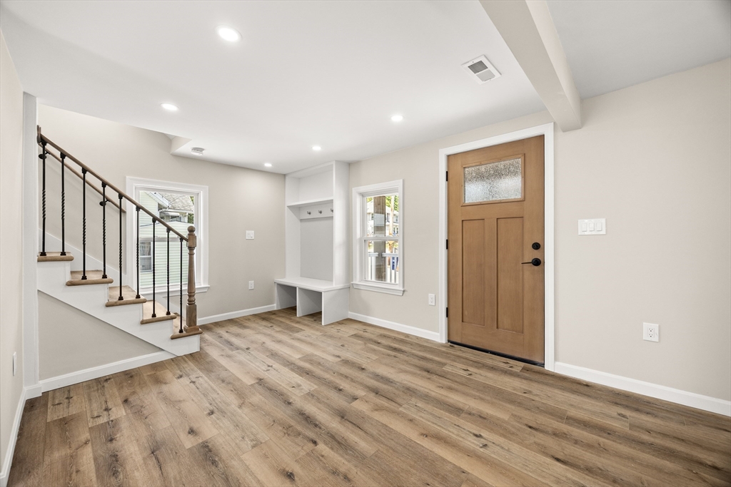 7 Somerville Ave