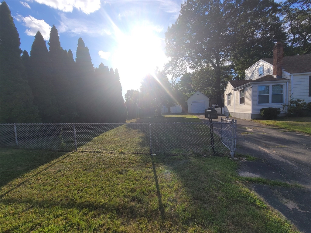 74 Woodstock St