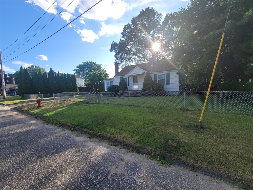 74 Woodstock St