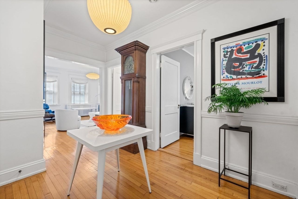 250 Commonwealth Ave 11
