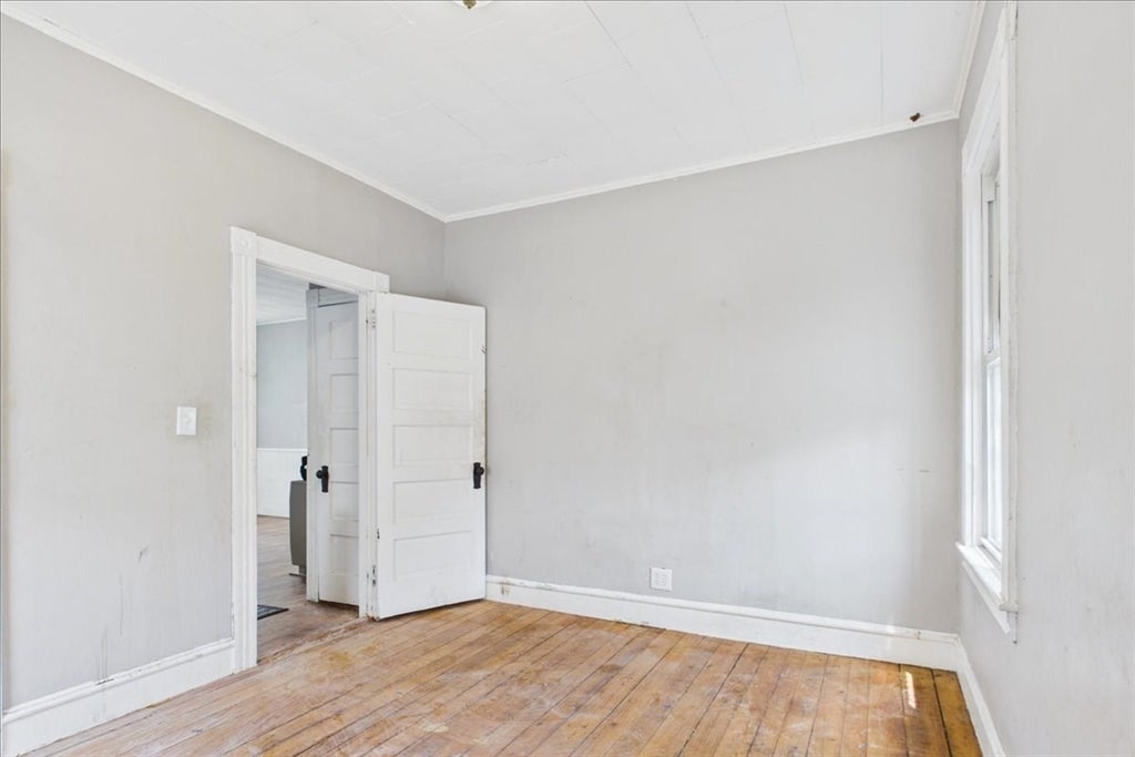 121 Almy St, Fall River, MA, 121 Almy St, Fall River, MA Photo #23